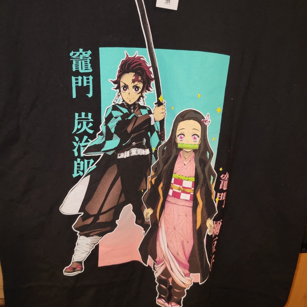 Aniplex Demon Slayer Tanjiro Nezuko mens  large  Short Sleeve T-Shirt - Picture 3 of 6
